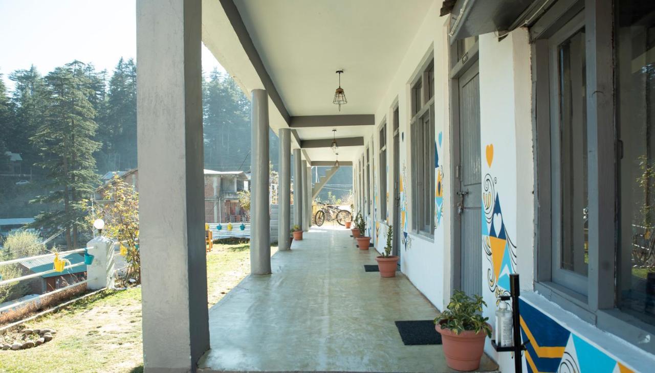 Young Monk Hostel & Cafe Old Manali Zewnętrze zdjęcie