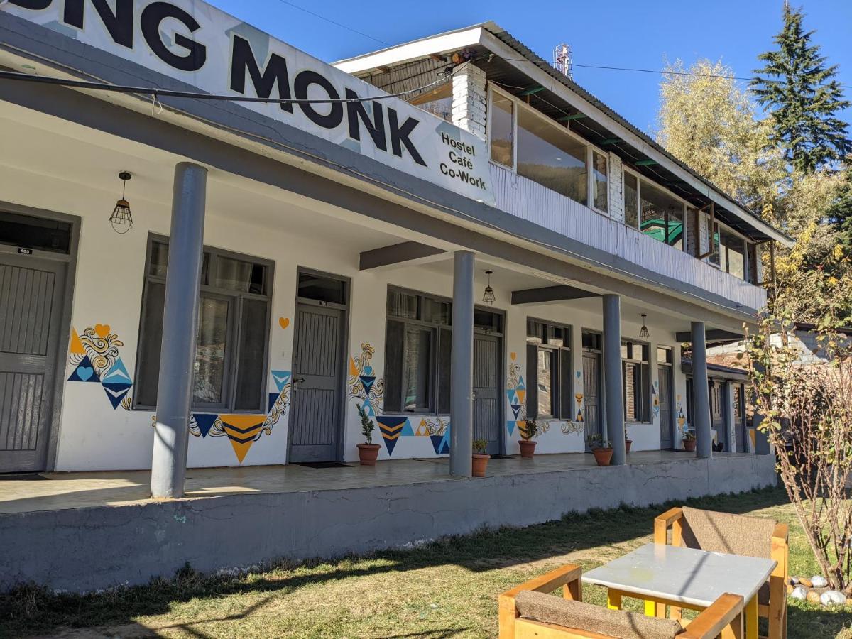 Young Monk Hostel & Cafe Old Manali Zewnętrze zdjęcie