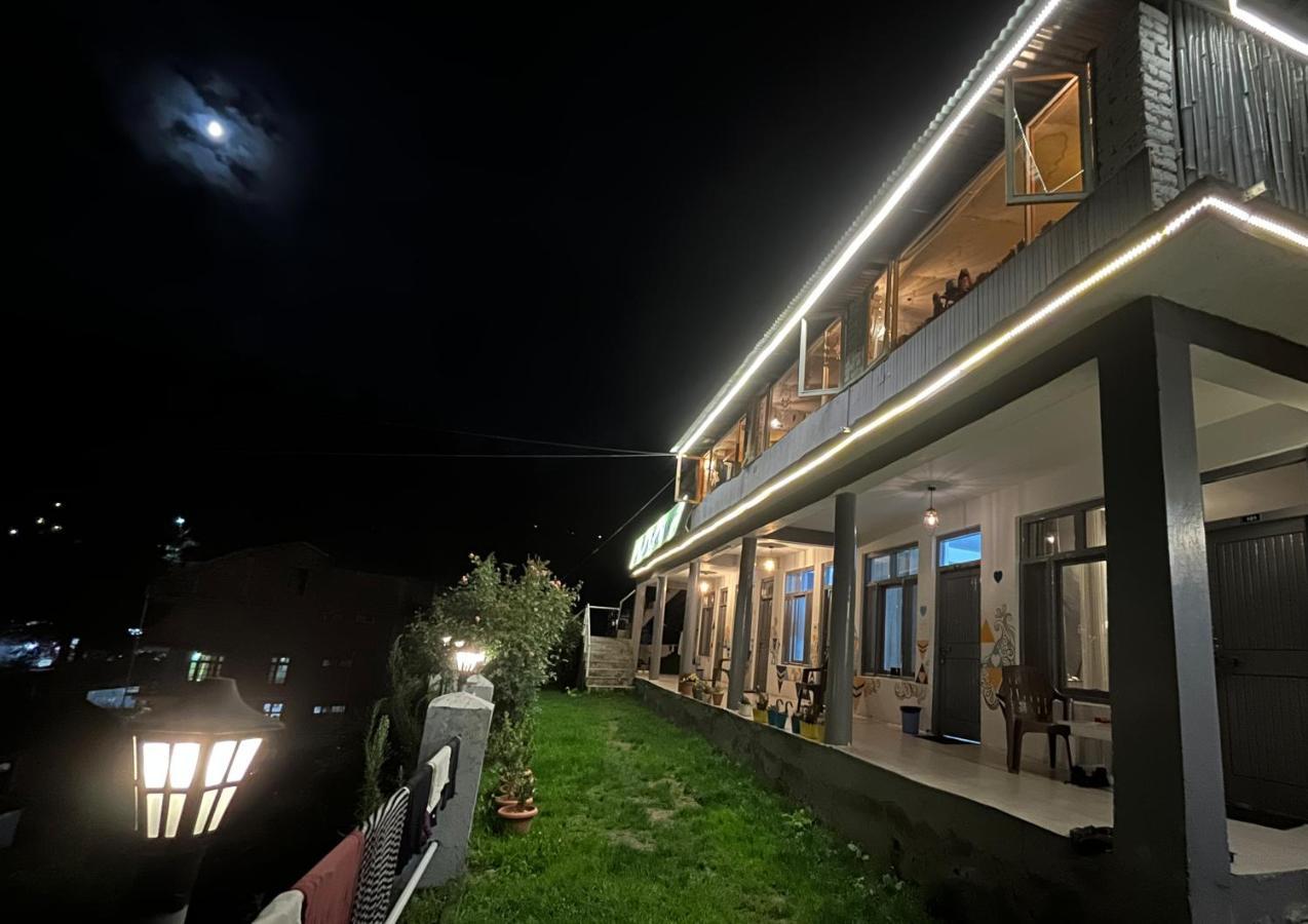 Young Monk Hostel & Cafe Old Manali Zewnętrze zdjęcie